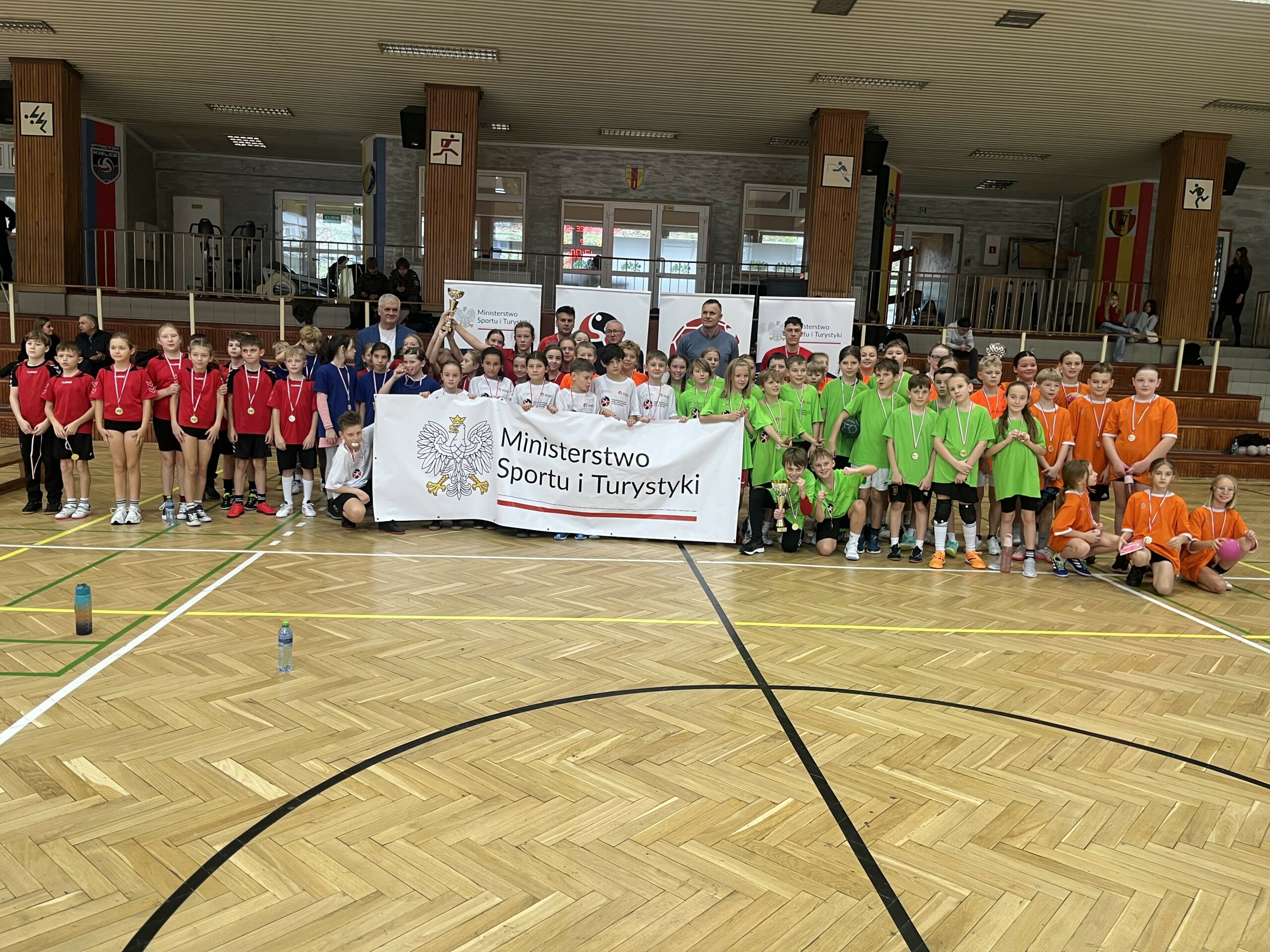 Świętokrzyska Liga Piłki Ręcznej Klas 4 – Półfinały!